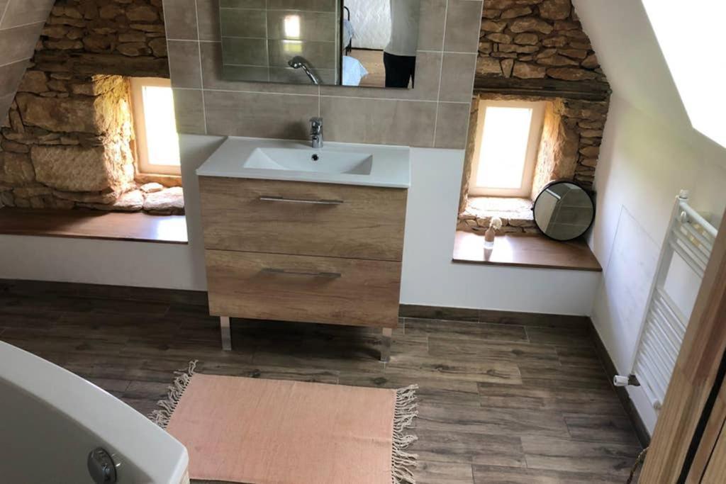 Chez Renou Et Prosperou Maison Typique Du Sarladait Saint-Genies المظهر الخارجي الصورة
