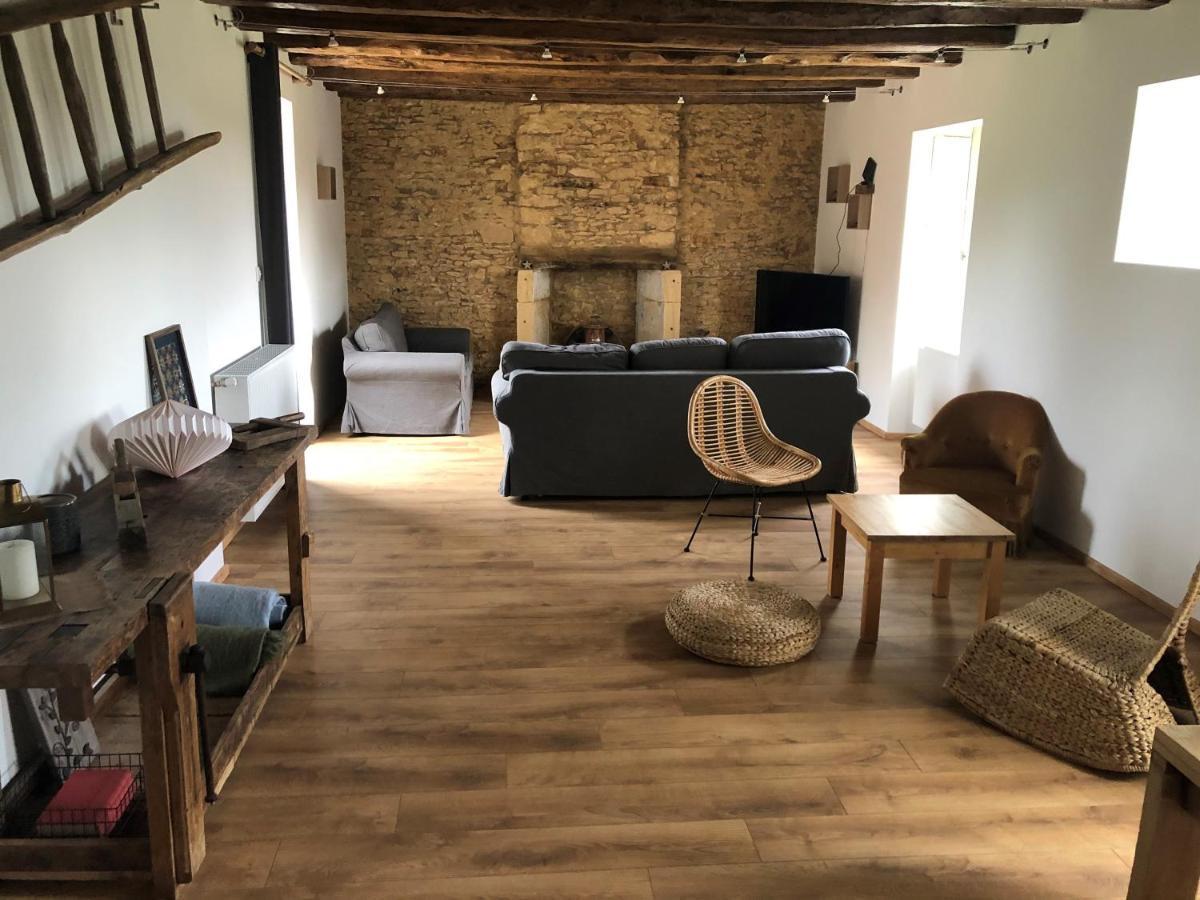 Chez Renou Et Prosperou Maison Typique Du Sarladait Saint-Genies المظهر الخارجي الصورة