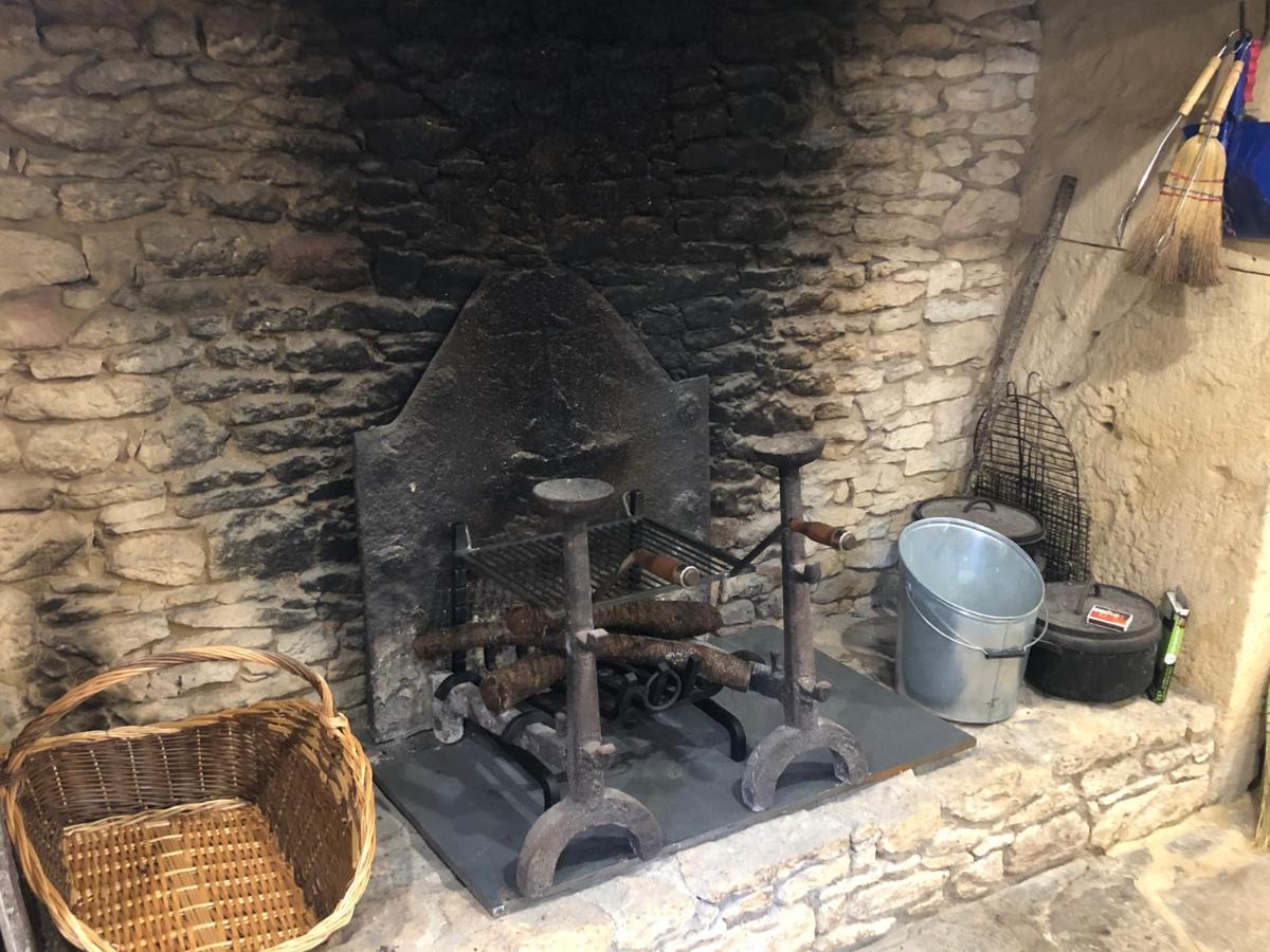 Chez Renou Et Prosperou Maison Typique Du Sarladait Saint-Genies المظهر الخارجي الصورة